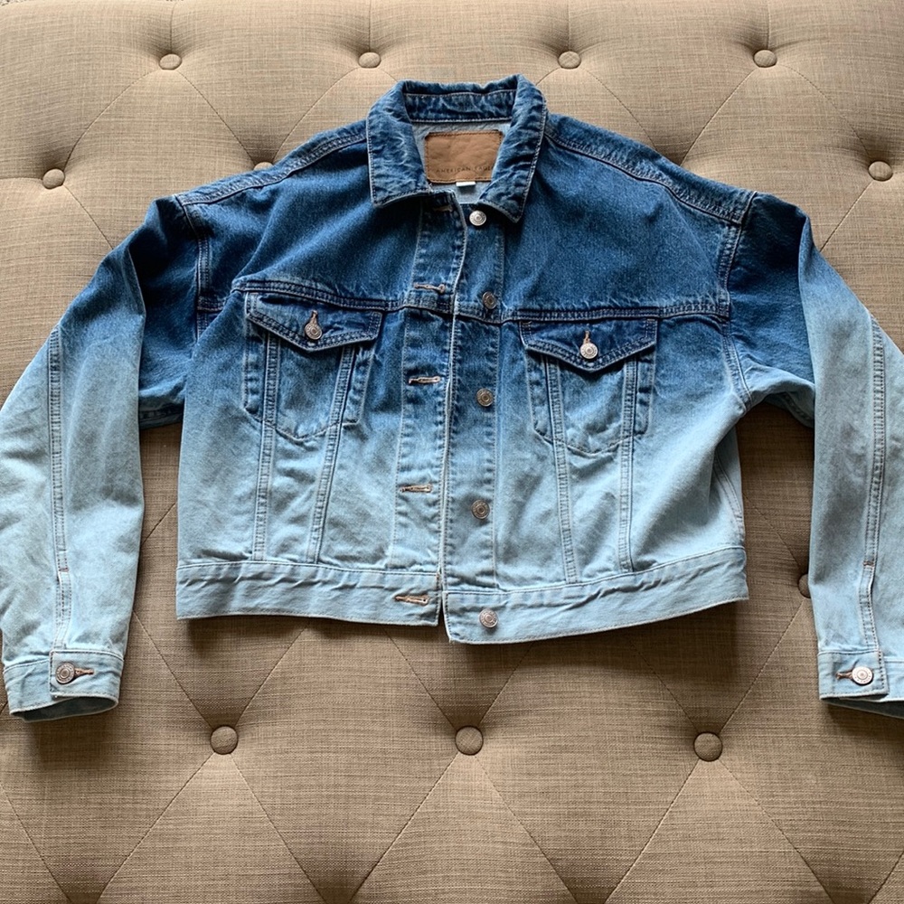 American Eagle ombré jean jacket